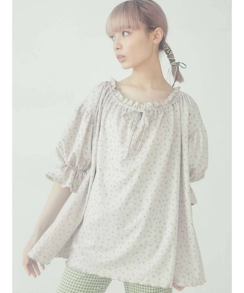 merry jenny（メリージェニー）の「floral サーマルギャザーチュニック（Tシャツ/カットソー・レディース・ベージュ/オフホワイト・FREE）」の15枚目の写真