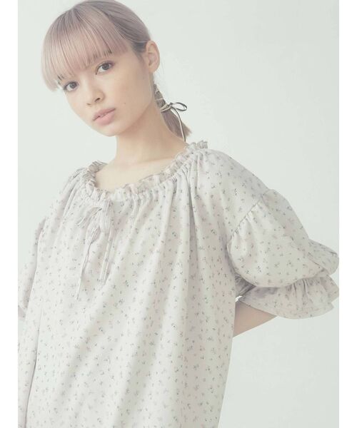 merry jenny（メリージェニー）の「floral サーマルギャザーチュニック（Tシャツ/カットソー・レディース・ベージュ/オフホワイト・FREE）」の16枚目の写真