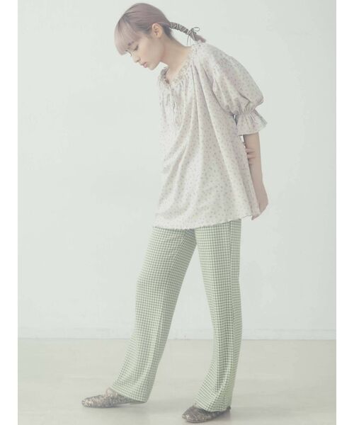 merry jenny（メリージェニー）の「floral サーマルギャザーチュニック（Tシャツ/カットソー・レディース・ベージュ/オフホワイト・FREE）」の17枚目の写真