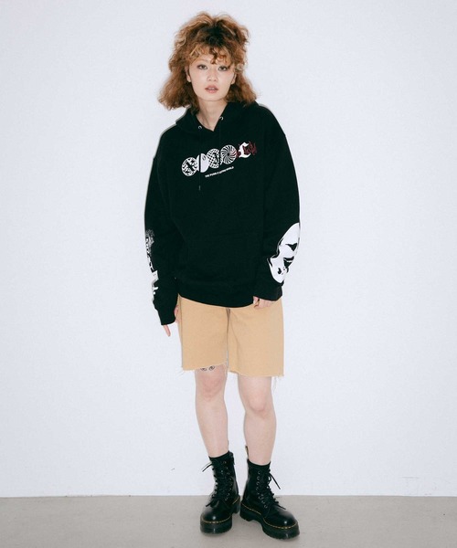 X-girl（エックスガール）の「T.P.S.W SWEAT HOODIE（パーカー・レディース・ブラック/アッシュ/ライトブルー/ベージュ・S/XL/L/M）」の18枚目の写真