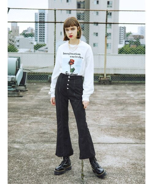 jouetie（ジュエティ）の「パイピングフレアパンツ（その他パンツ・レディース・アイボリー/ブラック/ブルー・MEDIUM）」の8枚目の写真