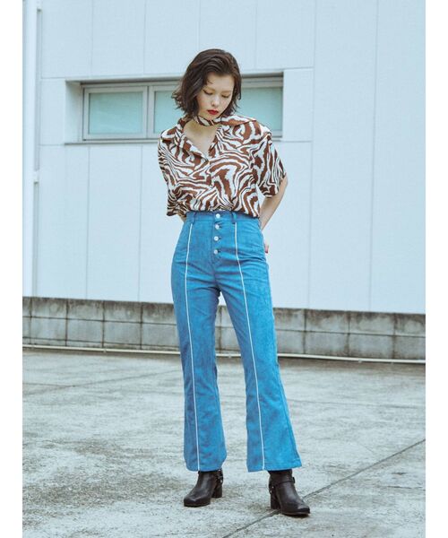 jouetie（ジュエティ）の「パイピングフレアパンツ（その他パンツ・レディース・アイボリー/ブラック/ブルー・MEDIUM）」の12枚目の写真