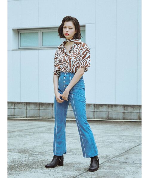 jouetie（ジュエティ）の「パイピングフレアパンツ（その他パンツ・レディース・アイボリー/ブラック/ブルー・MEDIUM）」の13枚目の写真