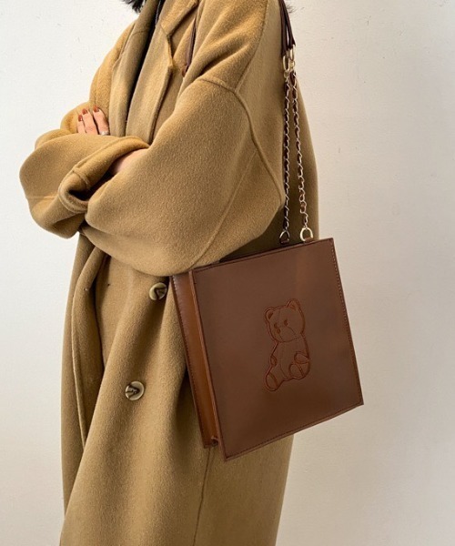 LAC-VERT(ラック・ヴェール)の「クマ型押しスクエアショルダーバッグ(ハンドバッグ・レディース・ホワイト/ブラック/ブラウン・FREE)」の15枚目の写真