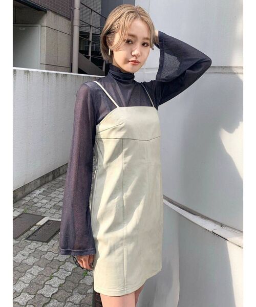 EMODA（エモダ）の「ヴィーガンレザーキャミソールワンピース（ワンピース・レディース・ブルー/アイボリー/ブラック・FREE）」の6枚目の写真