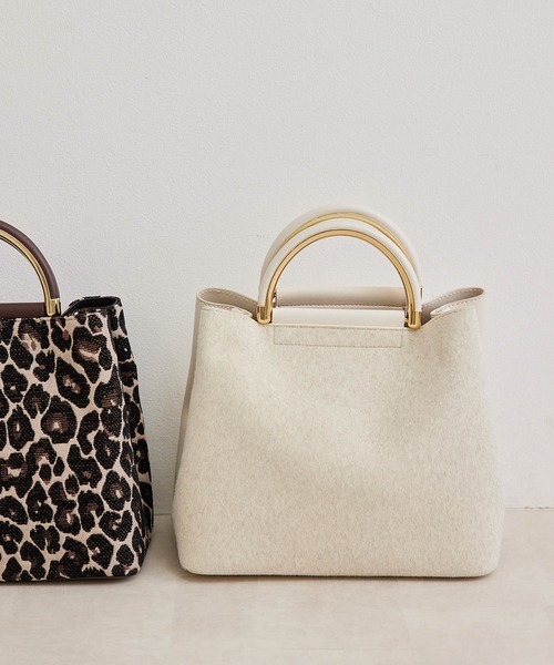 ROPE' PICNIC（ロペピクニック）の「Dメタルハンドル2層ミドルトート&ショルダーバッグ（ショルダーバッグ・レディース・ブラック/ダークブラウン/キナリ・FREE）」の2枚目の写真