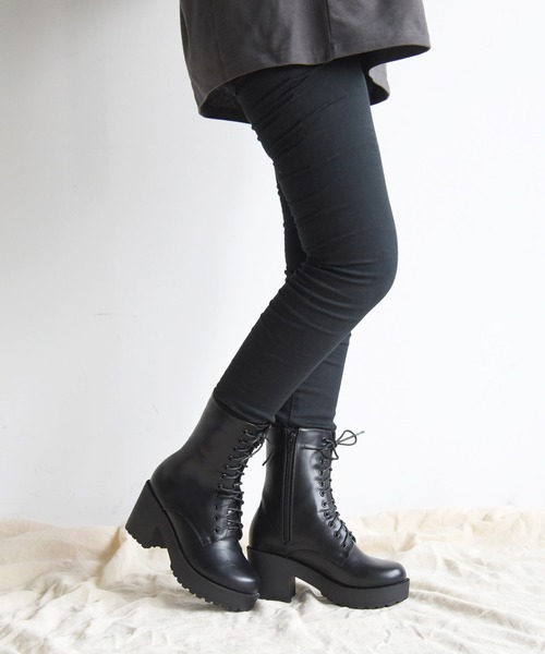 NOFALL(ノーフォール)の「タンクソールレースアップミドルブーツ(ブーツ・レディース・ホワイト/ブラック/ダークブラウン・S/M/L/LL/3L/SS)」の2枚目の写真