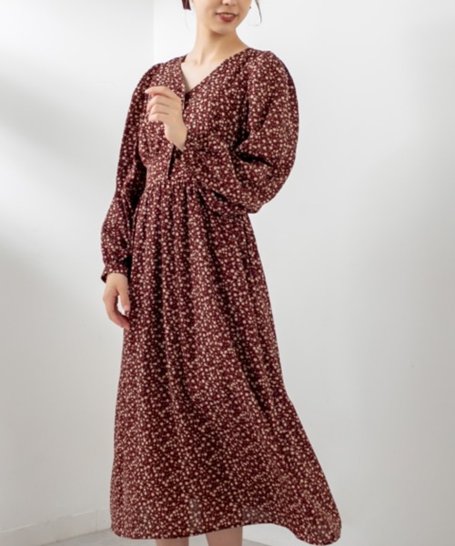 OLIVE des OLIVE（オリーブデオリーブ）の「【WEB限定】Vネックボリュームワンピース（ワンピース・レディース・ブラック/ベージュ/グリーン/ボルドー・FREE）」の4枚目の写真