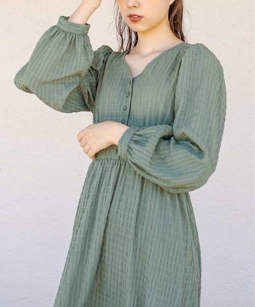 OLIVE des OLIVE（オリーブデオリーブ）の「【WEB限定】Vネックボリュームワンピース（ワンピース・レディース・ブラック/ベージュ/グリーン/ボルドー・FREE）」の15枚目の写真