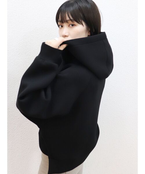 MURUA(ムルーア)の「ボンディングショートパーカー(パーカー・レディース・ブラック/ブルー/アイボリー・FREE)」の21枚目の写真