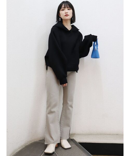 MURUA(ムルーア)の「ボンディングショートパーカー(パーカー・レディース・ブラック/ブルー/アイボリー・FREE)」の22枚目の写真