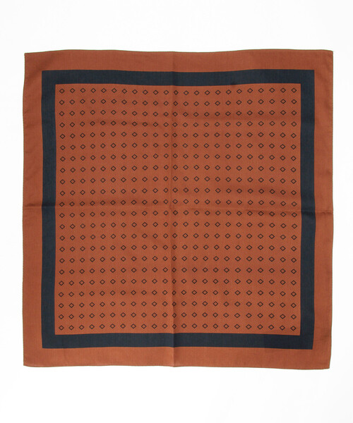 COMME　CA COMMUNE（コムサコミューン）の「フレームダイヤ柄 スカーフ（ストール/ショール・メンズ・レンガ・FREE）」の8枚目の写真