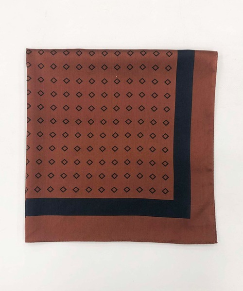 COMME　CA COMMUNE（コムサコミューン）の「フレームダイヤ柄 スカーフ（ストール/ショール・メンズ・レンガ・FREE）」の4枚目の写真