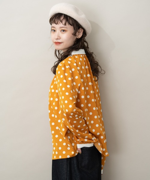 メルロット merlot シャツ MERLOT（メルロー）の「まんまる襟ドットブラウス（シャツ