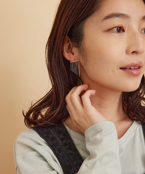 SALON adam et rope'（サロン アダム エ ロペ）の「フリンジチェーンピアス（ピアス（両耳用）・レディース・シルバー/ゴールド・FREE）」の7枚目の写真