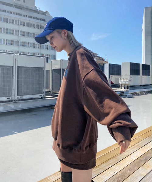 WHO'S WHO gallery（フーズフーギャラリー）の「【SLOPPY/スロッピー】裏毛クルースウェット（スウェット・レディース・ブラウン/ブラック/オートミール/グリーン/サックスブルー・FREE）」の8枚目の写真