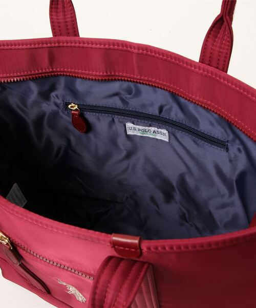 U.S. POLO ASSN.(ユーエスポロアッスン)の「【U.S. POLO ASSN.】 ユーエスポロアッスン リサイクルナイロン トートバッグM USPA-2596(トートバッグ・レディース・ブラック/ベージュ/レッド/カーキ/ホワイト系その他/ホワイト×ブラック/ライトピンク/ライトブルー/グレー/ネイビー/イエロー/ネイビー系/ブラック系/ベージュ系・FREE)」の15枚目の写真