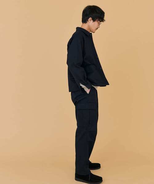 URBAN RESEARCH DOORS(アーバンリサーチドアーズ)の「White Label ミリタリークロス ショートブルゾン(ブルゾン・メンズ・ネイビー・MEDIUM/LARGE)」の2枚目の写真