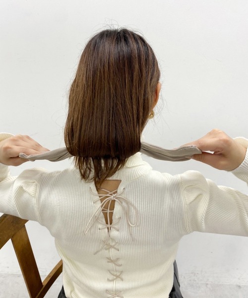 one after another NICE CLAUP（ワンアフターアナザーナイスクラップ）の「時短で可愛いくるくるリボンバンド（ヘアバンド・レディース・ブラック/ベージュ・FREE）」の6枚目の写真