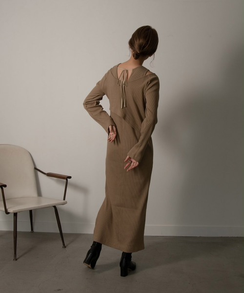 Amiur（エミレ）の「rib knit lady like ops（ワンピース・レディース・アイボリー/ベージュ/ブラウン・FREE）」の7枚目の写真