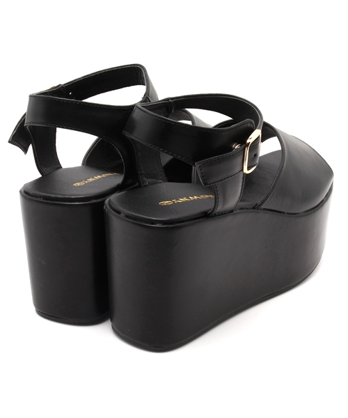 WEGO(ウィゴー)の「WEGO/フェイクレザー厚底サンダル(サンダル・レディース・ホワイト/ブラック/グリーン/パープル/イエロー/その他1・MEDIUM/LARGE)」の20枚目の写真