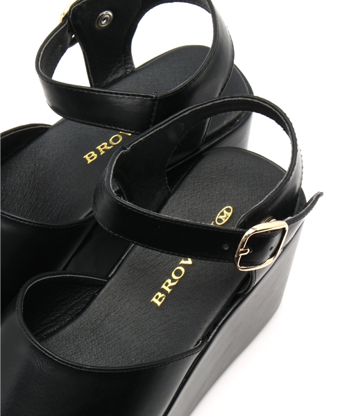 WEGO(ウィゴー)の「WEGO/フェイクレザー厚底サンダル(サンダル・レディース・ホワイト/ブラック/グリーン/パープル/イエロー/その他1・MEDIUM/LARGE)」の14枚目の写真