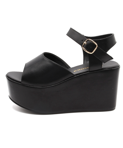 WEGO(ウィゴー)の「WEGO/フェイクレザー厚底サンダル(サンダル・レディース・ホワイト/ブラック/グリーン/パープル/イエロー/その他1・MEDIUM/LARGE)」の11枚目の写真