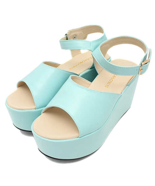 WEGO(ウィゴー)の「WEGO/フェイクレザー厚底サンダル(サンダル・レディース・ホワイト/ブラック/グリーン/パープル/イエロー/その他1・MEDIUM/LARGE)」の7枚目の写真