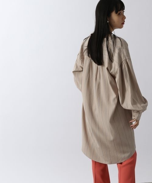 LOWRYS FARM（ローリーズファーム）の「スキッパーチュニックＬＳ　262443（シャツ/ブラウス・レディース・ダークブラウン/ベージュ/パープル/グリーン・FREE）」の7枚目の写真