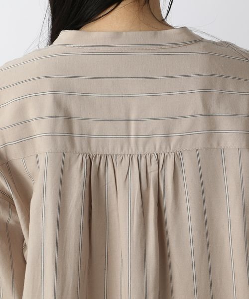LOWRYS FARM（ローリーズファーム）の「スキッパーチュニックＬＳ　262443（シャツ/ブラウス・レディース・ダークブラウン/ベージュ/パープル/グリーン・FREE）」の22枚目の写真