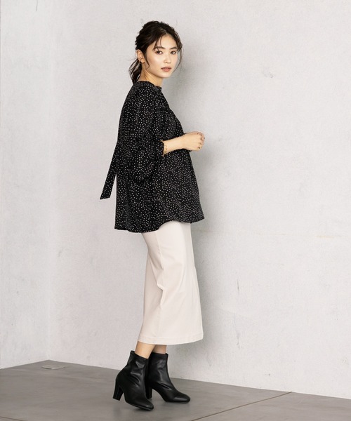 GeeRA(ジーラ)の「前後2WAYシャーリングタイブラウス(シャツ/ブラウス・レディース・ドット/ライトグレー/ブルー・MEDIUM/LARGE/X-LARGE)」の13枚目の写真