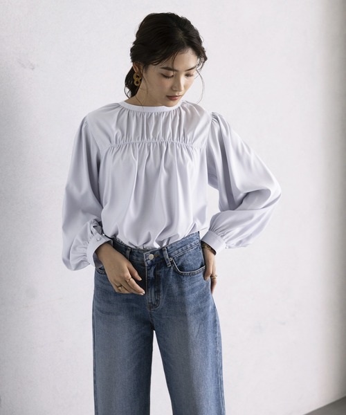GeeRA(ジーラ)の「前後2WAYシャーリングタイブラウス(シャツ/ブラウス・レディース・ドット/ライトグレー/ブルー・MEDIUM/LARGE/X-LARGE)」の4枚目の写真