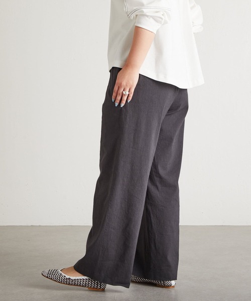 BEARDSLEY 麻混トラックパンツ美品 BEARDSLEY（ビアズリー）の「麻混トラックパンツ（その他パンツ