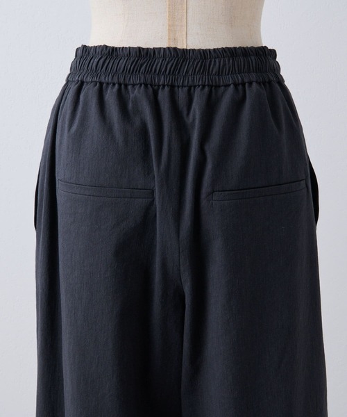 BEARDSLEY 麻混トラックパンツ美品 BEARDSLEY（ビアズリー）の「麻混トラックパンツ（その他パンツ