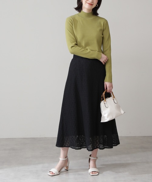 N.（N. Natural Beauty Basic）（エヌエヌナチュラルビューティーベーシック）の「◆ボリュームフレアレーススカート（スカート・レディース・オフホワイト/ブラック/モカ・MEDIUM）」の3枚目の写真