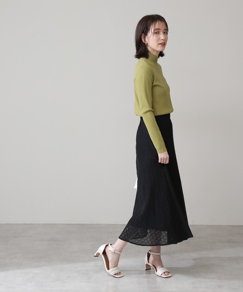 N.（N. Natural Beauty Basic）（エヌエヌナチュラルビューティーベーシック）の「◆ボリュームフレアレーススカート（スカート・レディース・オフホワイト/ブラック/モカ・MEDIUM）」の9枚目の写真