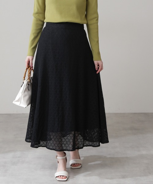 N.（N. Natural Beauty Basic）（エヌエヌナチュラルビューティーベーシック）の「◆ボリュームフレアレーススカート（スカート・レディース・オフホワイト/ブラック/モカ・MEDIUM）」の7枚目の写真