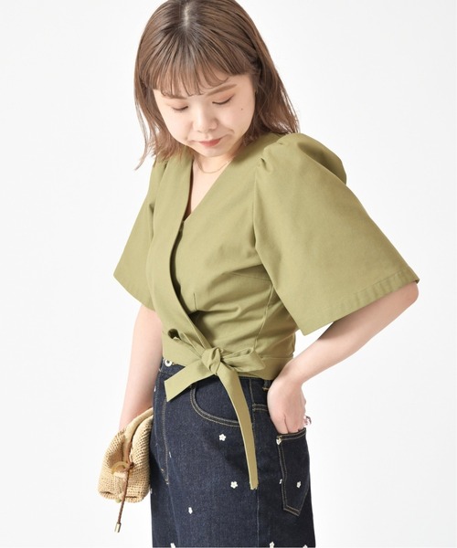 U by SPICK&SPAN（ユーバイスピックアンドスパン）の「カシュクールフレアブラウス◆（シャツ/ブラウス・レディース・ホワイト系その他/グリーン系その他・38/36）」の19枚目の写真