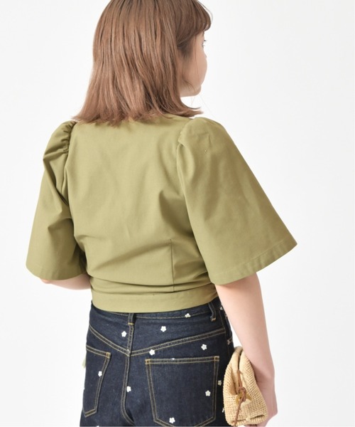 U by SPICK&SPAN（ユーバイスピックアンドスパン）の「カシュクールフレアブラウス◆（シャツ/ブラウス・レディース・ホワイト系その他/グリーン系その他・38/36）」の21枚目の写真