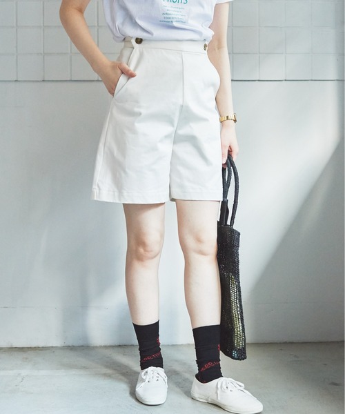 bulle de savon（ビュルデサボン）の「チノ　ショートパンツ（チノパンツ・レディース・ブラック/ホワイト/ベージュ・FREE）」の4枚目の写真