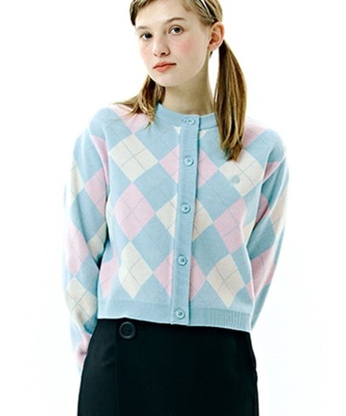 CLOTTY(クロッティ)の「CLOTTY/CC ARGYLE カーディガン 2276410(カーディガン/ボレロ・レディース・セージグリーン/ブルー/レッド・FREE)」の1枚目の写真