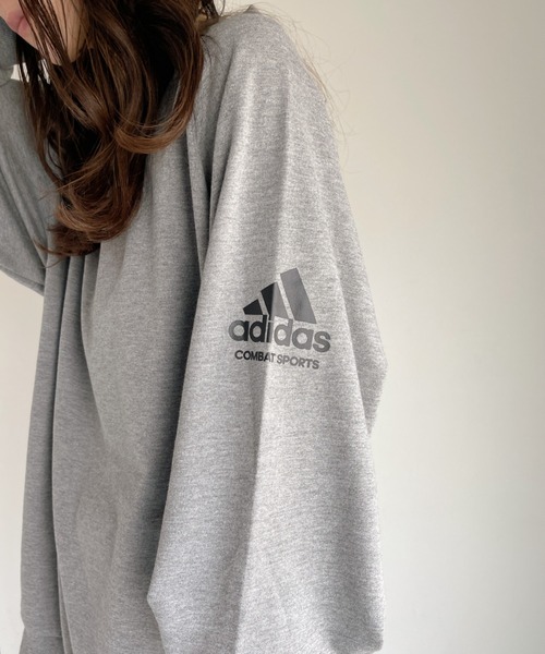 adidas（アディダス）の「adidas COMBAT SPORTS(アディダス コンバットスポーツ)/Sweatshirt　袖ロゴオーバーサイズスウェット　プルオーバー（Tシャツ/カットソー・レディース・ブラック/グレー/アイボリー・M/L）」の3枚目の写真