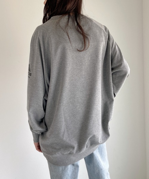 adidas（アディダス）の「adidas COMBAT SPORTS(アディダス コンバットスポーツ)/Sweatshirt　袖ロゴオーバーサイズスウェット　プルオーバー（Tシャツ/カットソー・レディース・ブラック/グレー/アイボリー・M/L）」の14枚目の写真
