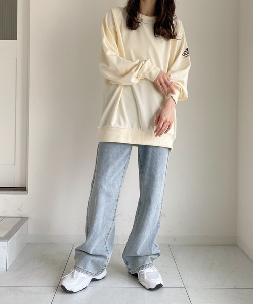 adidas（アディダス）の「adidas COMBAT SPORTS(アディダス コンバットスポーツ)/Sweatshirt　袖ロゴオーバーサイズスウェット　プルオーバー（Tシャツ/カットソー・レディース・ブラック/グレー/アイボリー・M/L）」の9枚目の写真