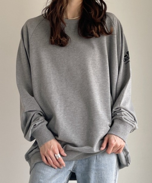 adidas（アディダス）の「adidas COMBAT SPORTS(アディダス コンバットスポーツ)/Sweatshirt　袖ロゴオーバーサイズスウェット　プルオーバー（Tシャツ/カットソー・レディース・ブラック/グレー/アイボリー・M/L）」の12枚目の写真