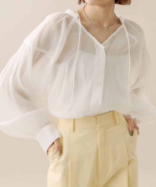 mline（エムライン）の「[mline] シアーボリューム袖ブラウス（シャツ/ブラウス・レディース・アイボリー/オフホワイト/グレー・FREE）」の2枚目の写真
