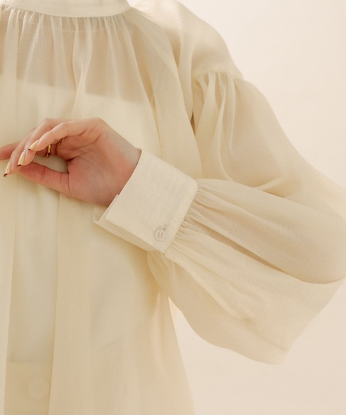 mline（エムライン）の「[mline] シアーボリューム袖ブラウス（シャツ/ブラウス・レディース・アイボリー/オフホワイト/グレー・FREE）」の19枚目の写真