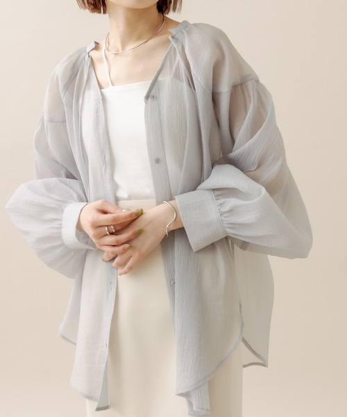 mline（エムライン）の「[mline] シアーボリューム袖ブラウス（シャツ/ブラウス・レディース・アイボリー/オフホワイト/グレー・FREE）」の4枚目の写真