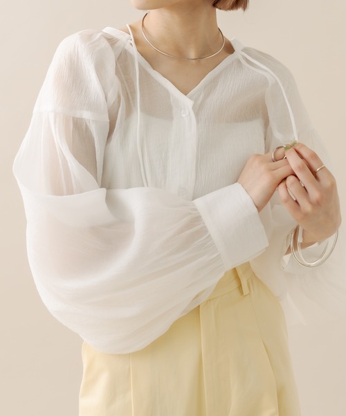 mline（エムライン）の「[mline] シアーボリューム袖ブラウス（シャツ/ブラウス・レディース・アイボリー/オフホワイト/グレー・FREE）」の21枚目の写真