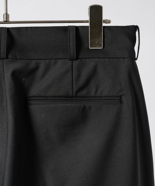 Apartment Three High-Waisted Flare スラックス Apartment Three（アパートメントスリー）の「Apartment Three